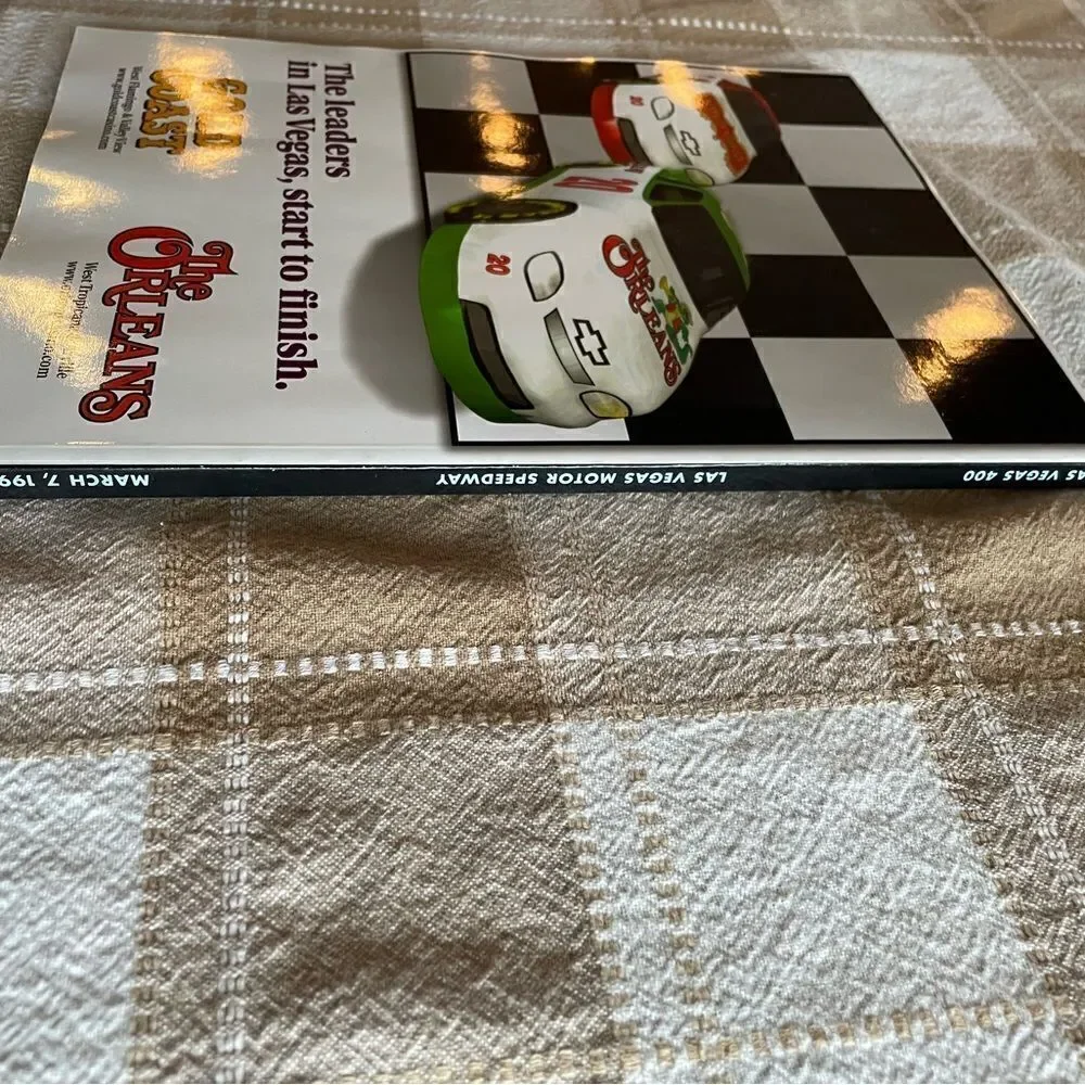 NASCAR LAS VEGAS 400 Program - Picture 7 of 8
